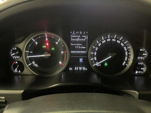 Внедорожник Toyota Land Cruiser 2019 года, 5000000 рублей, Красноярск