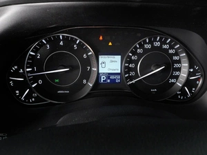 Внедорожник Nissan Patrol 2012 года, 3650000 рублей, Красный Пахарь