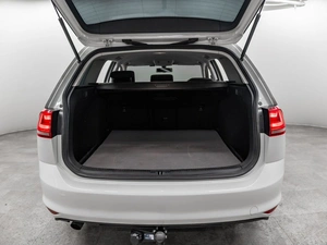Универсал Volkswagen Golf 2013 года, 950000 рублей, Красноярск