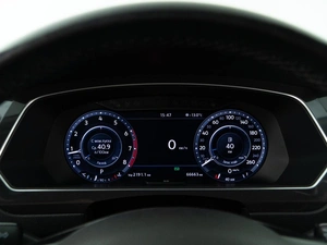 Внедорожник Volkswagen Tiguan 2017 года, 2531444 рублей, Москва