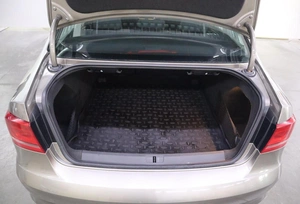 Седан Volkswagen Passat 2011 года, 1220000 рублей, Брянск