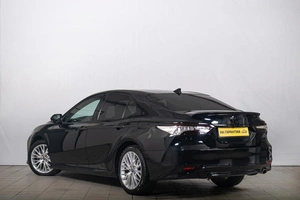 Седан Toyota Camry 2019 года, 3199000 рублей, Томск