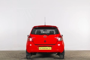 Хетчбэк Toyota Yaris 2008 года, 589000 рублей, Тюмень