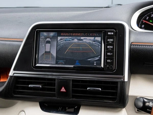 Минивэн Toyota Sienta 2019 года, 1680000 рублей, Краснодар