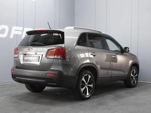 Внедорожник Kia Sorento 2009 года, 1270000 рублей, Омск