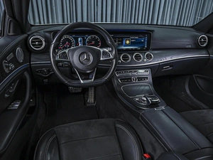 Седан Mercedes-benz E-класс 2018 года, 3699000 рублей, Ставрополь