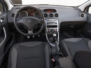 Хетчбэк Peugeot 308 2011 года, 449000 рублей, Саратов