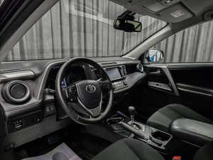 Внедорожник Toyota RAV4 2018 года, 2319000 рублей, Красноярск