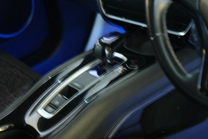 Внедорожник Honda Vezel 2017 года, 1939000 рублей, Омск