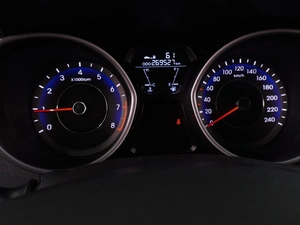 Седан Hyundai Elantra 2012 года, 999000 рублей, Воронеж