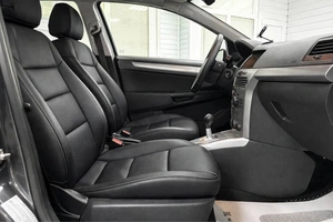 Хетчбэк Opel Astra 2011 года, 515000 рублей, Ачинск