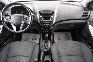 Седан Hyundai Solaris 2015 года, 1199000 рублей, Красноярск