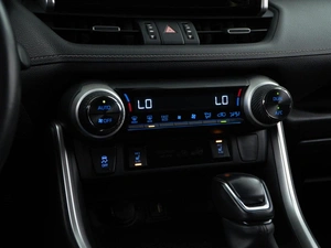 Внедорожник Toyota RAV4 2020 года, 3748444 рублей, Москва
