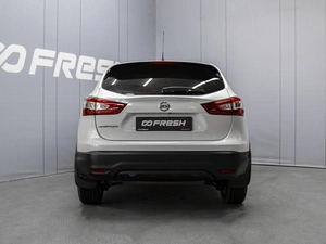 Внедорожник Nissan Qashqai 2014 года, 1600000 рублей, Омск