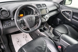Внедорожник Toyota RAV4 2012 года, 1429000 рублей, Красноярск