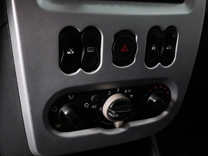 Хетчбэк Renault Sandero Stepway 2012 года, 549000 рублей, Красный Пахарь