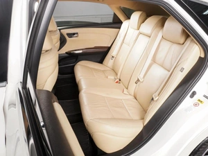 Седан Toyota Avalon 2013 года, 2095000 рублей, Красный Пахарь