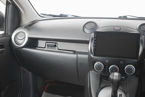 Хетчбэк Mazda Demio 2011 года, 769000 рублей, Кемерово