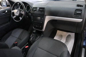 Внедорожник Skoda Yeti 2013 года, 1099000 рублей, Омск