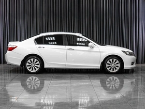 Седан Honda Accord 2013 года, 1289000 рублей, Тюмень