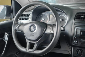 Седан Volkswagen Polo 2018 года, 739000 рублей, Тюмень