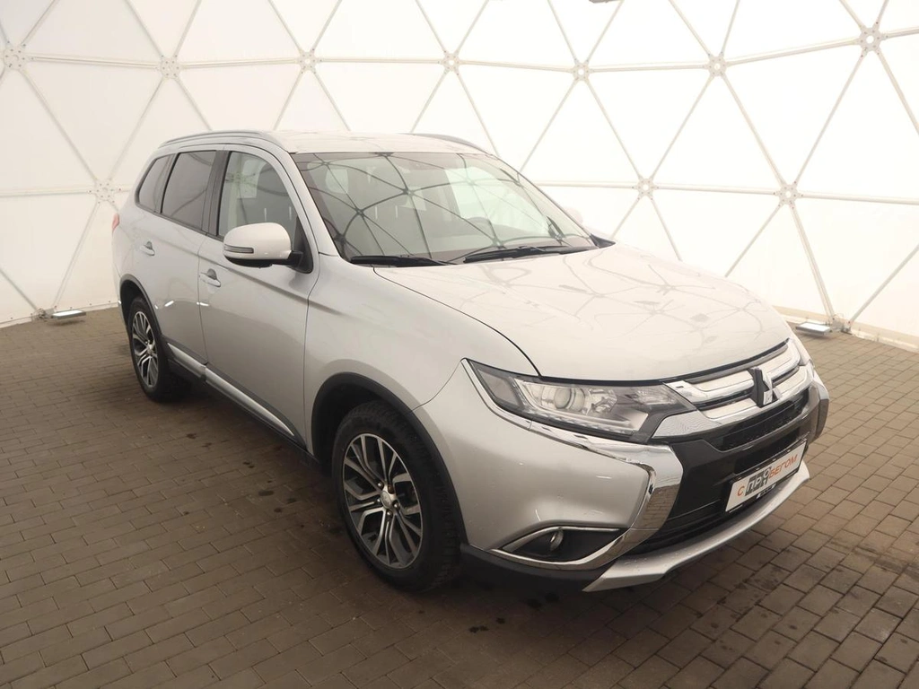 Внедорожник Mitsubishi Outlander 2017 года, 2130000 рублей, Орёл