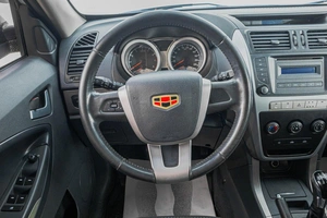 Внедорожник Geely Emgrand X7 2015 года, 899000 рублей, Барнаул