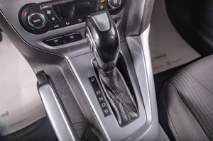 Хетчбэк Ford Focus 2012 года, 1049000 рублей, Томск