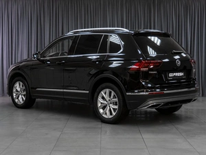 Внедорожник Volkswagen Tiguan 2017 года, 3109000 рублей, Тюмень