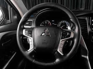 Внедорожник Mitsubishi Pajero Sport 2018 года, 2539000 рублей, Тюмень