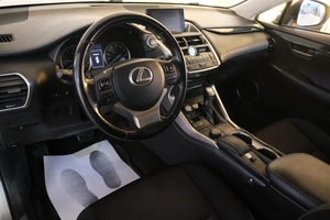 Внедорожник Lexus NX 2015 года, 2999000 рублей, Омск