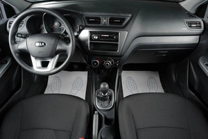 Хетчбэк Kia Rio 2013 года, 999000 рублей, Тюмень