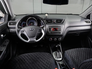 Хетчбэк Kia Rio 2016 года, 1129000 рублей, Тюмень