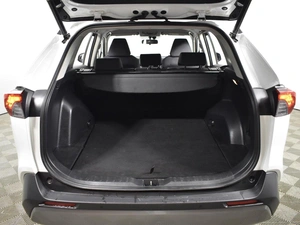 Внедорожник Toyota RAV4 2019 года, 2929900 рублей, Казань
