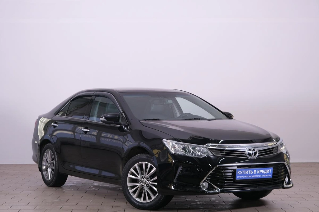 Седан Toyota Camry 2016 года, 1729000 рублей, Омск