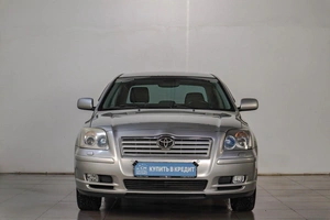 Седан Toyota Avensis 2004 года, 769000 рублей, Челябинск