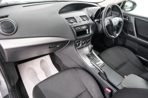 Седан Mazda Axela 2012 года, 979000 рублей, Красноярск