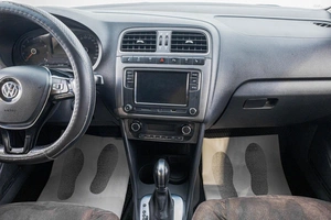 Седан Volkswagen Polo 2019 года, 1249000 рублей, Барнаул