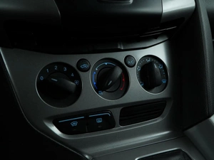 Хетчбэк Ford Focus 2012 года, 848077 рублей, Москва