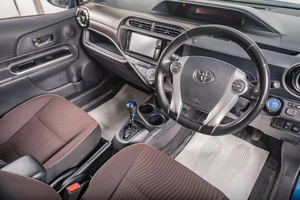 Хетчбэк Toyota Aqua 2016 года, 999000 рублей, Томск