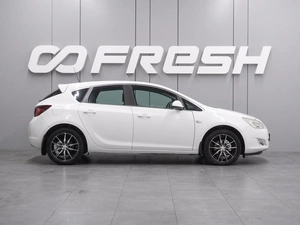 Хетчбэк Opel Astra 2012 года, 880000 рублей, Воронеж