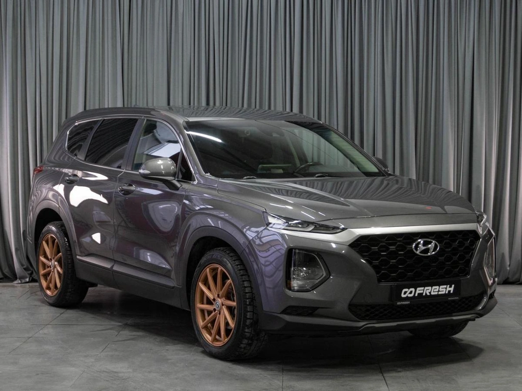 Внедорожник Hyundai Santa Fe 2018 года, 2849000 рублей, Тюмень
