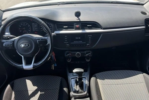 Седан Kia Rio 2017 года, 1300000 рублей, Солонцы