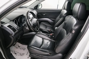 Внедорожник Mitsubishi Outlander 2010 года, 1259000 рублей, Красноярск