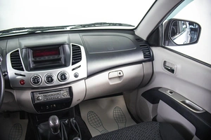 Пикап Mitsubishi L200 2012 года, 1599000 рублей, Пермь
