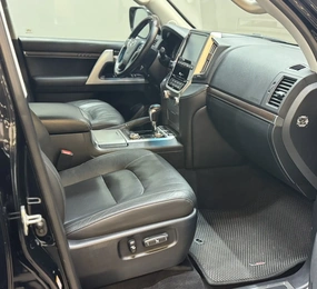 Внедорожник Toyota Land Cruiser 2019 года, 7997000 рублей, Красноярск