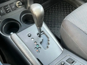 Внедорожник Toyota RAV4 2011 года, 1399000 рублей, Ижевск