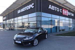 Седан Lexus ES 2014 года, 2500000 рублей, Мирное