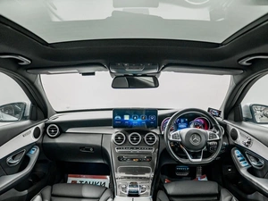 Универсал Mercedes-benz C-класс 2018 года, 2000000 рублей, Красноярск