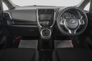 Хетчбэк Toyota Ractis 2014 года, 1299000 рублей, Кемерово